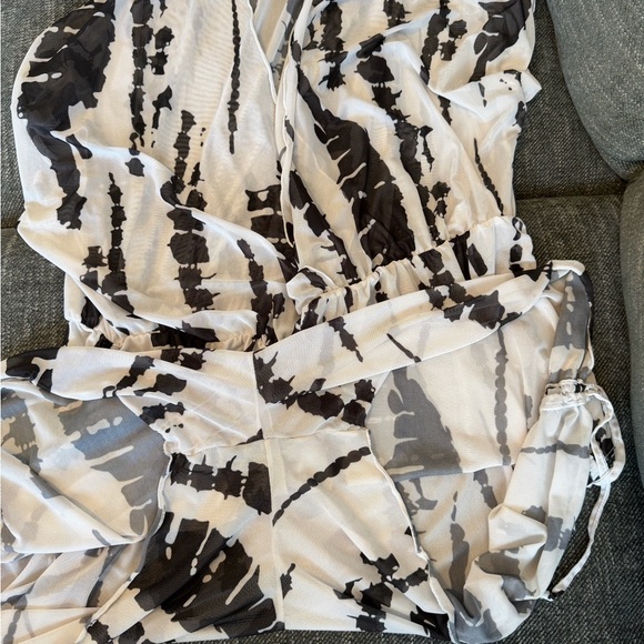 Black and White Women's Swim Coverup - Picture 5 of 5